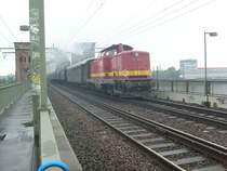 212 325-5 der tSD am Zugschluss des  Rund um K�lle -Dampfzuges auf der K�lner S�dbr�cke am 27.05.07.