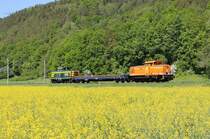 211 074 und 345 413 (98 80 3345 413-9 D-EGB) zu sehen am 07.05.18 in Remschütz. 
