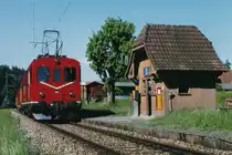 EBT/VHB: Regionalzug auf der Fahrt nach Wasen i.E. mit dem De 4/4 236 + Bt 311  Wasen-Marie  anlässlich der Einfahrt Ei im Mai 1994. 
Erhalten geblieben ist der Streckenabschnitt Sumiswald-Wasen als Museumsstrecke sowie das historische und einmalige Wartehäuschen EI. Verschrottet wurde jedoch leider der gesamte Pendelzug.
Foto: Walter Ruetsch