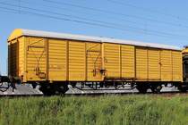 Begegnung der besonderen Art: Auf der KBS 651 Rhein-Main-Bahn bei Braunshardt begegnete mir am 7.5.2018 während einer Überführung  Katharina die Große  Bettungsreinigungszug RPM-RS-900 der Firma SGL Spitzke Logistik GmbH.
Hier zu sehen: gedeckter Güterwagen Hbbkks mit der Wagennummer 27 80 2322 072-8.
Bild 13 von 24 