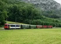 DSF/OeBB: Am 14. Mai 2018 wurden die stark ausgelasteten Güterzüge der OeBB mit dem RBe 540 074-2 vom Verein Depot und Schienenfahrzeuge Koblenz (DSF) ehemals OeBB/SBB geführt.
Bei Maiacker.
Foto: Walter Ruetsch 