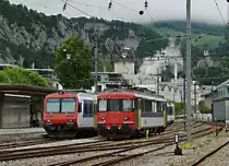 OeBB/DSF: Morgenstimmung in Balsthal vom Morgen des 14. Mai 2018.
Speziell aufgefallen ist der RBe 540 074-2 vom Verein Depot und Schienenfahrzeuge Koblenz (DSF) ehemals OeBB/SBB.
Fotostandort Bahnübergang, Bildausschnitt Fotoshop.
Foto: Walter Ruetsch