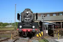 Museumseisenbahn Hanau 50 3552-2 auf der Drehscheibe am 05.05.18 beim Lokschuppenfest