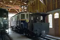 50 Jahre «Museumsbahn Blonay-Chamby»
1968 bis 2018
MEGA STEAM FESTIVAL VOM 19. MAI 2018
Verschiedene Impressionen von Chaulin-Museum.
Die Gastlok G 2/2 « Ticino », 1889 und das  BC-Paradepferd , der ehemalige MOB DZe 6/6 2002.
Foto: Walter Ruetsch 
