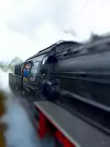 Das etwas andere Portrait eines Lokführers. (Parallelfahrt auf der Tharanter Rampe, April 2017)