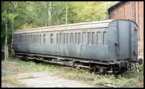 Dieser vierachsige alte Abteilwagen stand am 25.9.1993 im BW Schwarzenberg.