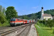 1142 596 mit einem REX am 03.05.2018 bei Wernstein am Inn. 