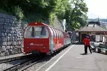 BRIENZ-ROTHORN-BAHN
Eisenbahnromantik vom 18. Mai 2018 im BRB Bahnhof Brienz.
H 15, 1996 SLM, mit zwei Panoramawagen auf die baldige Abfahrt wartend.
Foto: Walter Ruetsch