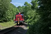 V60 447 am Ende eines Sonderzug am 21.05.18 bei Kelkheim im Taunus 