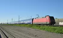 Morgendlicher NightJet kommend aus Richtung Lüneburg. In Front die 101 007-3. Höhe Bardowick, 08.05.2018.