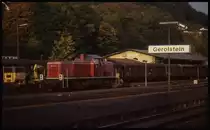 Am 29.9.1993 rangierte 290328 um 17.13 Uhr im Bahnhof Gerolstein.