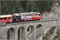 R1836 nach Davos Platz mit der Ge 4/4 III 646  Sta.Maria/Val Müstair  auf dem Wiesner Viadukt. (13.05.2018)