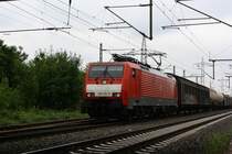 # Ratingen-Lintorf 11
Die 189 051-6 der DB Cargo/Schenker/Railion mit einem Güterzug aus Süden kommend durch Ratingen-Lintorf in Richtung Duisburg.

Ratingen-Lintorf
02.06.2018