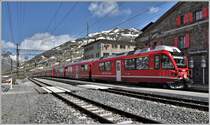 BerninaExpress 951 mit ABe 8/12 3504 in der Station Ospizio Bernina 2253m. (30.05.2018)