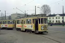 København / Kopenhagen Københavns Sporveje SL 6 (Tw 572 + Bw 15xx) København Ø, Østerbro, Hans Knudsens Plads am 24. April 1969. - Scan eines Farbnegativs. Film: Kodak Kodacolor X.