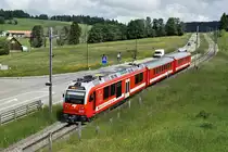 Chemins de fer du Jura, CJ.
Regionalzug Glovelier - La Chaux-de-Fonds mit Be 4/4 653 bei Muriaux unterwegs am 5. Juni 2018.
Foto: Walter Ruetsch 