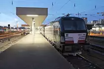 Am Morgen des 03.03.2017 stand MRCE X4 E-642 (193 642-6) zusammen mit MRCE X4 E-641 (193 641-8) abgestellt auf Gleis 96 im Badischen Bahnhof von Basel, nachdem sie in Chiasso zur Zulassung für Itlaien waren und nun auf die Überführung zurück nach München Allach warteten.