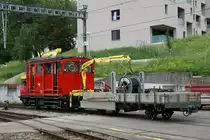 Chemins de fer du Jura, CJ.
Verlad von Gütern auf Bahnwagen der schmalen und normalen Spur.
Kabelrollenverlad in Tramelan am 6. Juni 2018. Dieser Dienstzug wurde mit dem frisch revidierten Xm 509 geführt.
Foto: Walter Ruetsch 