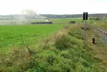Auf dem Hagenberg bei Stiege warten die Fotografen auf 99 6101 und ihren Zug.
18.10.2014