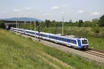 Dank der Baustelle für die neue Brücke über die Südbahn bei Bad Vöslau,gelang dieses Foto des 4020 Tandems mit dem führenden 244 als S-3 am 8.6.18