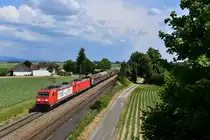 185 273 + 185 211 mit einem Güterzug am 05.06.2018 bei Stephansposching. 
