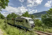 Am 01.08.2017 fährt die VT 113 am Schliersee Ric
htung Bayrischzell