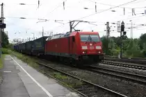 # Duisburg-Entenfang 9
Die 185 372-0 der DB Cargo/Schenker/Railion mit einem Güterzug aus Ratingen kommend durch Duisburg-Entenfang in Richtung Norden.

Duisburg-Entenfang
02.06.2018