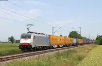 186 450 mit einem Containerzug bei Riegel 3.6.18