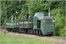 Kemencei Erdei Múzeumvasút, Kemence - Feketevölgy Panzió. KEMV 2244,4102 verlässt Kemence Richtunf Feketevölgy. (09.06.2018)