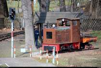 Blick auf die Werkslok 2 der ehemaligen VEB Ziegelwerke Halle-Bruckdorf, die im Bahnhof Peißnitzbrücke der Parkeisenbahn  Peißnitzexpress  Halle (Saale) steht. [1.4.2018 | 14:21 Uhr]