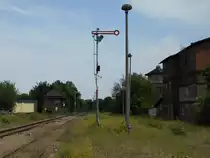 Einflügiges Ausfahrsignal O,Richtung Vorstadt,am 10.Juni 2018,in Templin.