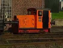 Ein ausgesprochener Zwerg: DVL30 von Schöma, Bj. 1960.  am 10.5.2018 in Kappeln. Wiegt 6t und hat satte 28kW.  Ist dort die  Hofdame - dafür reichts.