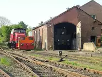 Lokschuppen in Kappeln an der Schlei. Am Wochenende holen die Dampfbahnfreunde der Angelner Dampfeisenbahn wieder ihre Dampflok raus. Die Stich-Strecke von Süderbrarup (an der KBS 146) nach Kappeln  wird ausschließlich als Museumsbahn betrieben.Aufgenommen 10.5.2018.