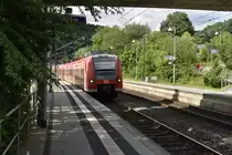 425 308-4 als RE nach Stuttgart Hbf bei der Durchfahrt in Neckargerach.23.6.2018 