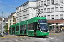 Be 4/6 Flexity 6013, auf der Linie 16, fährt zur Haltestelle Markthalle. Die Aufnahme stammt vom 24.06.2018.