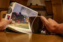 Noch etwas schief ist der Blick früh Morgens ,..... 

Aber der Kaffee wird´s schon richten ,... 

28.06.2018