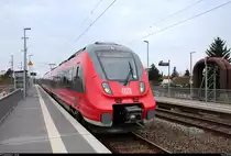 Fahrzeugwechsel auf der S7: Drei gebrauchte Hamster aus dem Rheinland...
442 103 (Bombardier Talent 2) der S-Bahn Mitteldeutschland (DB Regio Südost) als S 37719 (S7) von Halle-Nietleben nach Halle(Saale)Hbf Gl. 13a verlässt den Hp Halle Rosengarten auf der Bahnstrecke Halle–Hann. Münden (KBS 590). [14.4.2018 | 9:06 Uhr]