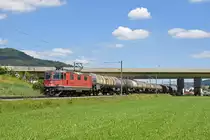 Re 420 252-9 fährt Richtung Bahnhof Itingen. Die Aufnahme stammt vom 19.06.2018.
