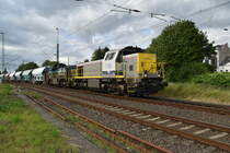 Durch Rheydt kommen 7785 und 7789 im LINEAS-Kleid samt einem Kalkleerzug gen Aachen West gefahren. 21.6.2018