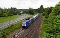 Beim Alex wird der angemietete Hercules 223 015 der BRLL eingesetzt. Hier passiert er am 17.06.18 gleich den Haltepunkt Martinlamitz auf dem Weg nach Hof.