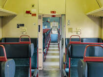 Blick in den Innenraum eines sich Original zustand befindlichem Bnrz 436 im Hannover Grün Design.