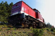 Einen weiteren Fotostopp gab es für 199 861 mit ihrem Sonder-GmP am 21.04.2018 beim Heinrichshöhemoor, kurz vor Erreichen des Brockenbahnhofes. Das Bild aus etwas ungewöhnlicher Perspektive, entstand nach dem Aussteigen des Fotografen auf dem Weg zum vorgesehenen Aufnahmestandort.