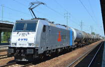 Retrack GmbH & Co. KG (VTG) mit Rpool  186 431-3  Name: Viviane [NVR-Number: 91 80 6186 431-3 D-Rpool] und Kesselwagenzug (Phenol u. Propylenoxid) am 04.07.18 BF. Flughafen Berlin-Schönefeld.