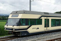 Aare Seeland mobil.
Montreux Vevey Riviera.
Noch warten die ehemaligen MVR-Triebzüge Be 2/6 7002 und Be 2/6 7003 in Siselen auf den Umbau bei der Firma Stadler Rail. Die Schlechtwetteraufnahme entstand am 6. Juli 2018. 
Foto: Walter Ruetsch