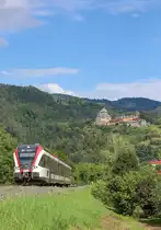 Zig mal täglich flitzen die GTW an der Burg vorbei.
7.Juli 2018