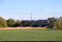 442 602 (Bombardier Talent 2) der S-Bahn Mitteldeutschland (DB Regio Südost) als S 37756 (S7) von Halle(Saale)Hbf Gl. 13a nach Halle-Nietleben fährt in der Saaleaue bei Angersdorf auf der Bahnstrecke Halle–Hann. Münden (KBS 590). [30.4.2018 | 19:05 Uhr]
