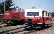 50 Jahre OHE Feier in Celle Nord am 10.7.1994: Schweineschnäuzchen und im Hintergrund Lok 800011 der OHE.