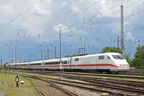 ICE 401 578-0 fährt beim Badischen Bahnhof ein. Die Aufnahme stammt vom 17.07.2018.