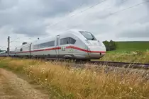 812 011-8 ist am 11.07.2018 auf dem Weg in Richtung Nürnberg,gesehen bei Dörflein.