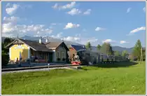 SKGLB 22 bespannte am 19.7.2018 einen Sonderzug von Mauterndorf in der Ferienregion Lungau, nach Murau und wieder retour. Die Aufnahme zeigt den Zug bei der Retourfahrt bei der Einfahrt in Maria Pfarr.